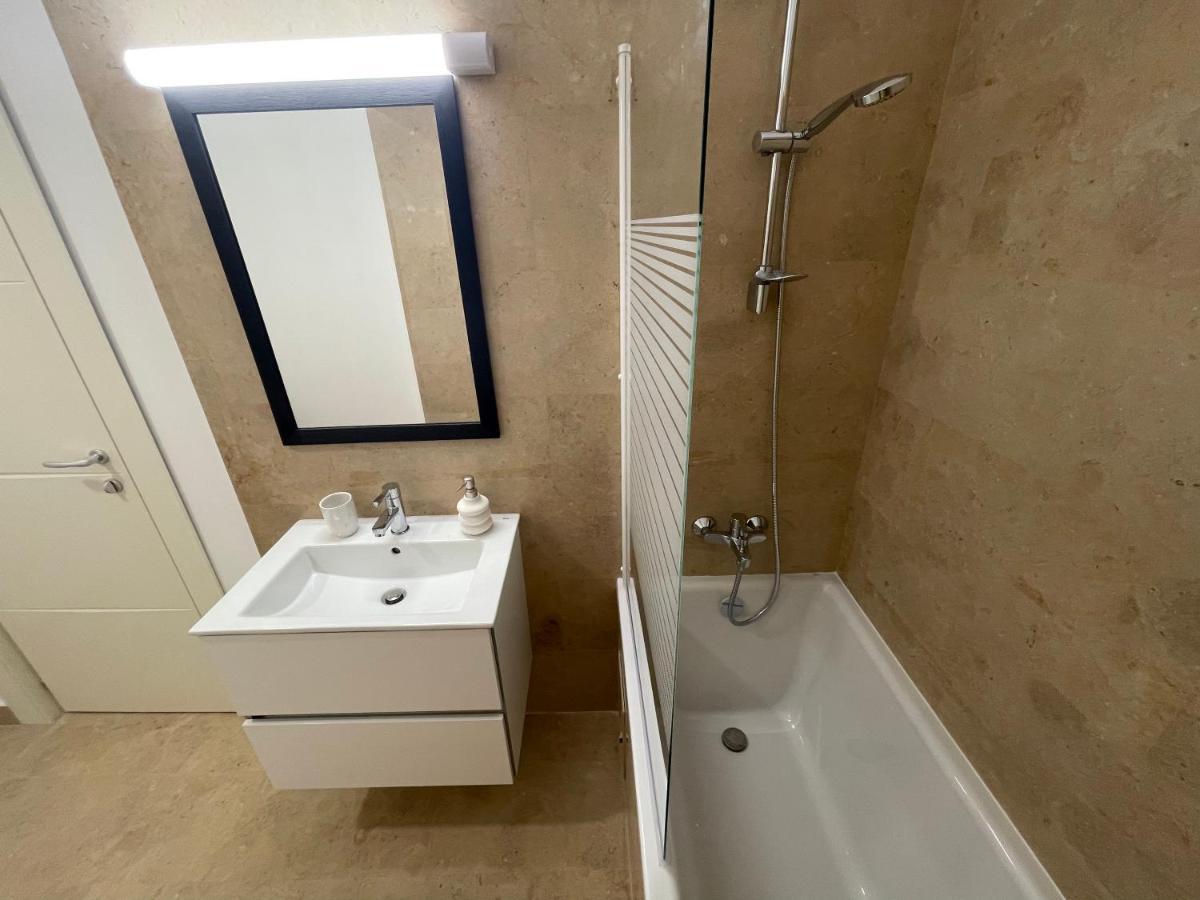 Modern Gray / Designed Διαμέρισμα Ιάσιο Εξωτερικό φωτογραφία
