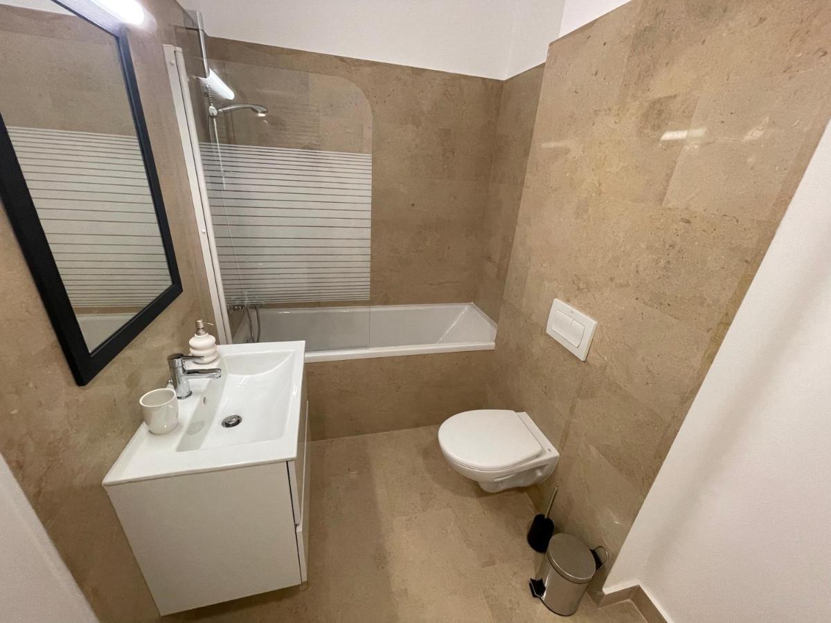 Modern Gray / Designed Διαμέρισμα Ιάσιο Εξωτερικό φωτογραφία